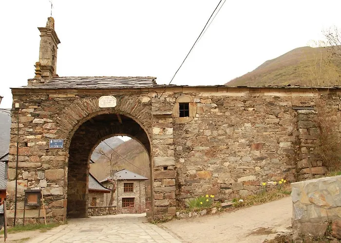 La Torre De Babel Feriehus Molinaseca
