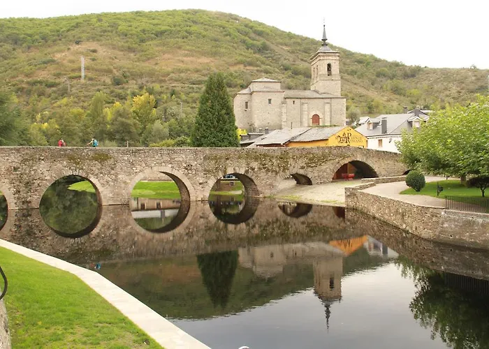 La Torre De Babel Feriehus *